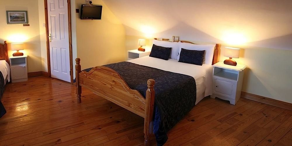 Mccarthy'S Lodge B&B Westport Eksteriør billede