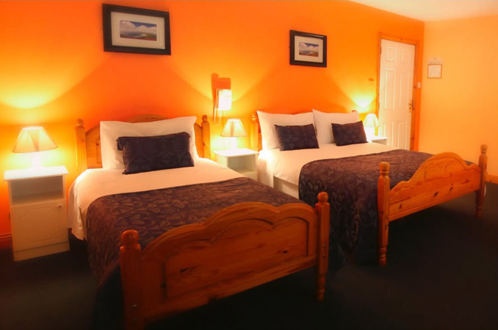 Mccarthy'S Lodge B&B Westport Eksteriør billede