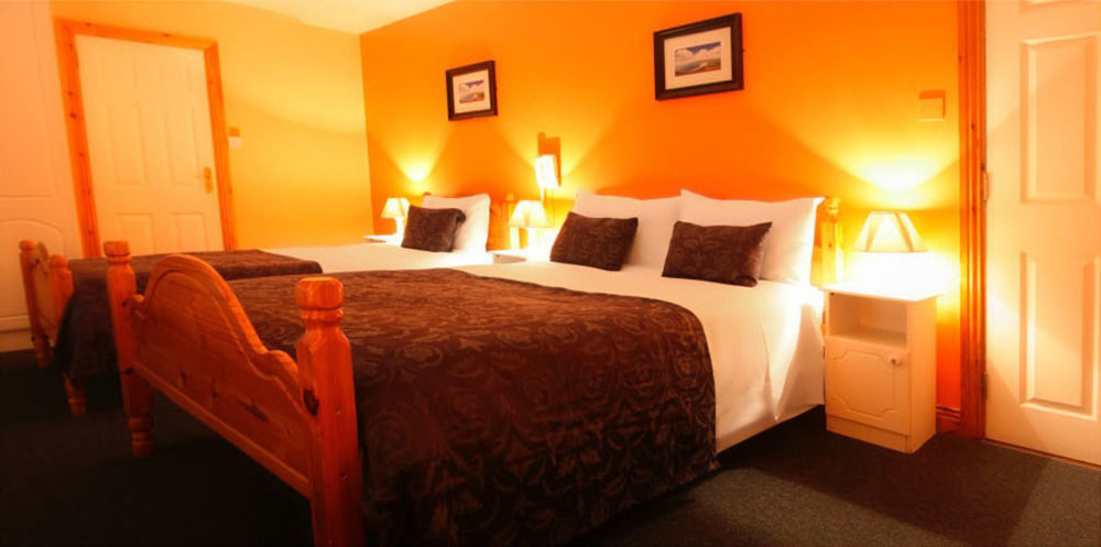 Mccarthy'S Lodge B&B Westport Eksteriør billede